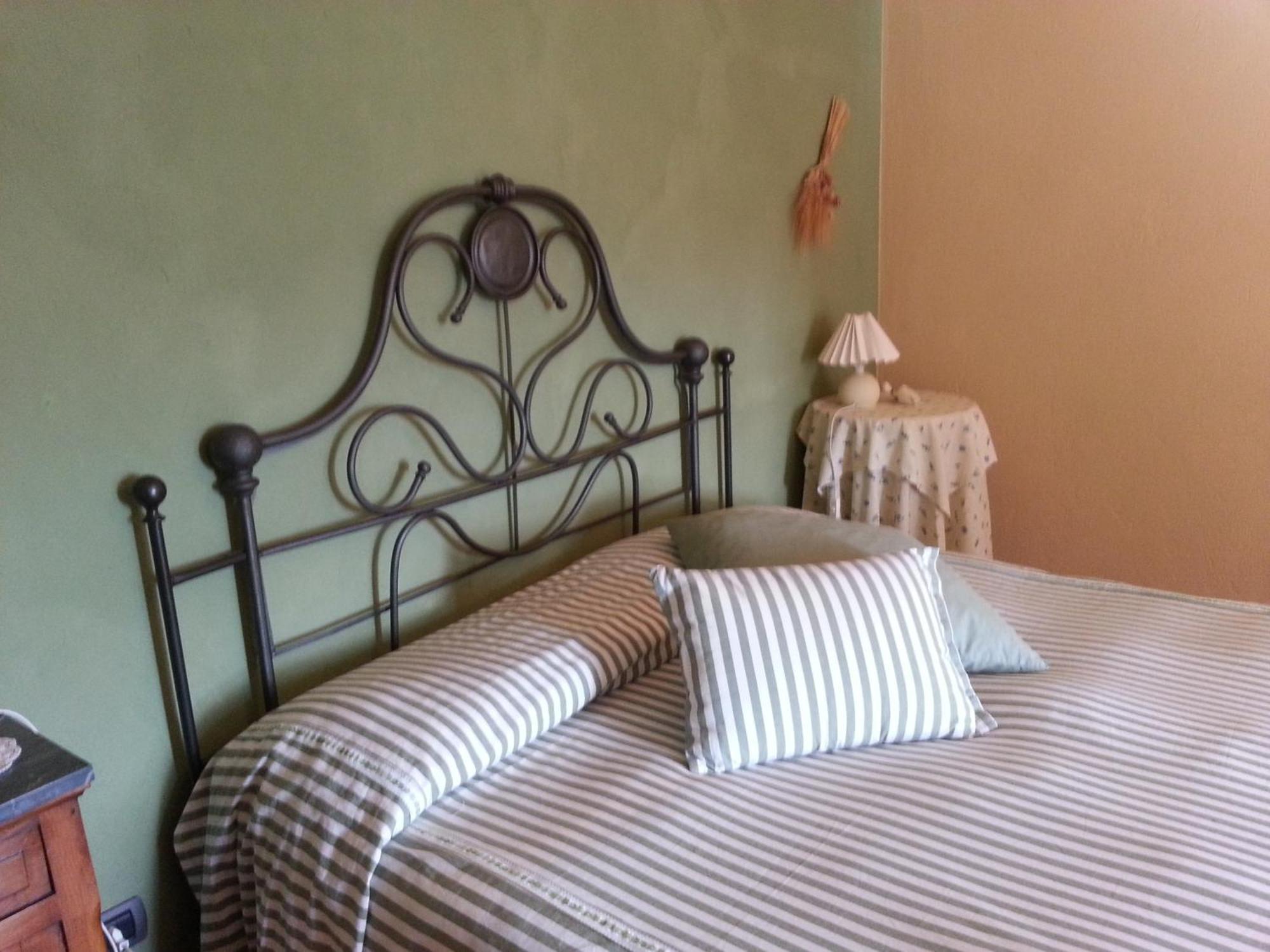 Casa Branzele Bed and Breakfast Trezzo Tinella Kamer foto